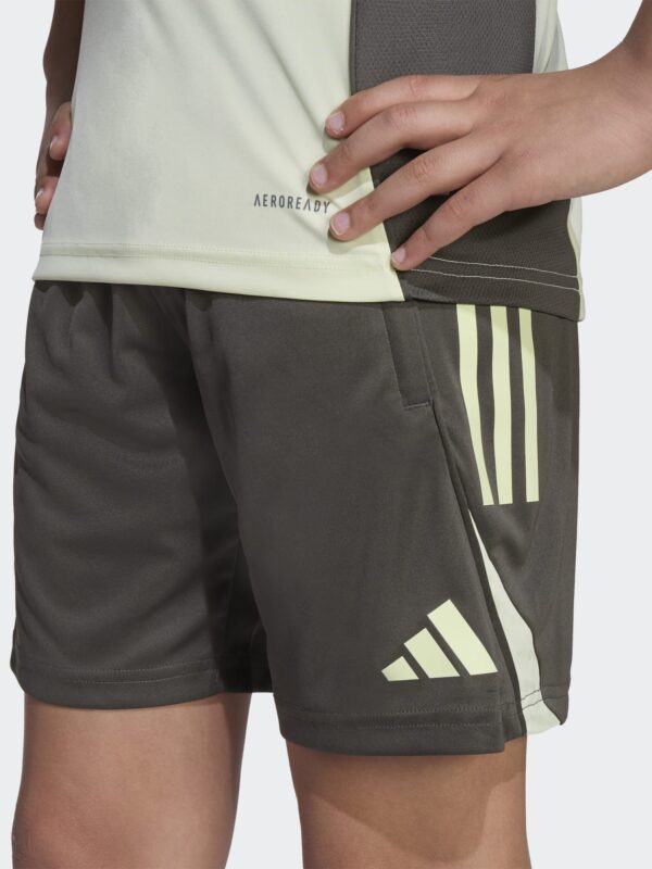 ADIDAS Real Madrid Tiro 25 Competition Short d’entrainement kaki